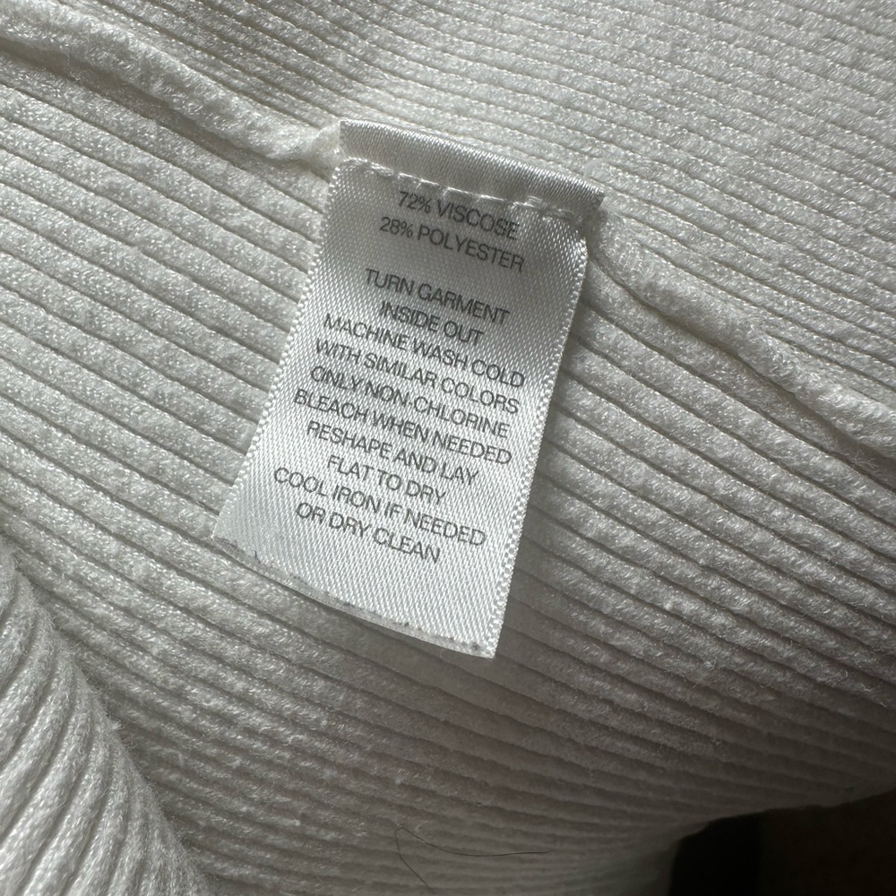 White Turtleneck Sweater Size Small (est.) - Picture 4 of 4